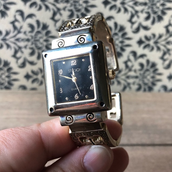 Studio Christian Watch โโจ - Picture 4 of 12